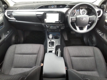 TOYOTA HILUX DOUBLE CAB 2024 - Image 6