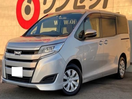 TOYOTA NOAH 2018